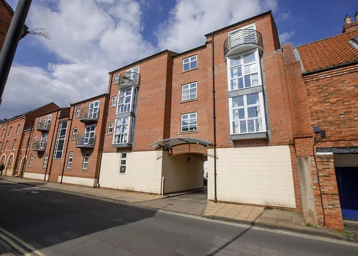 Riverside Retreat - City Centre York